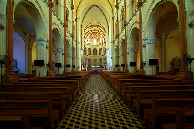 Notre dame saigon Tour