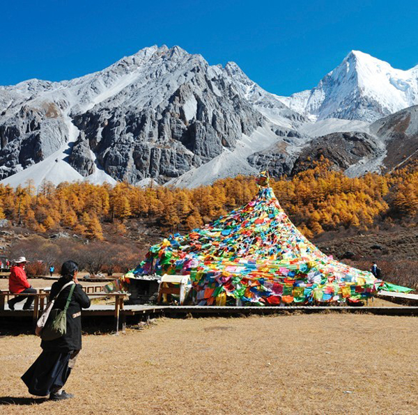 Garze Daocheng Yading Prayer Flags