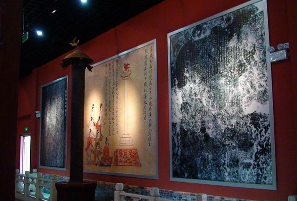 Dali Bai Prefecture Museum Paintings